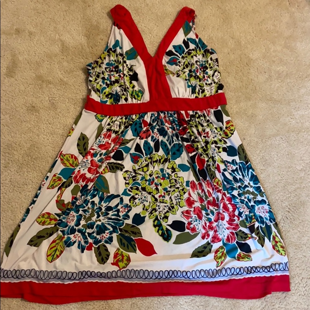 DressBarn Roz & Ali size 16 empire waisted dress